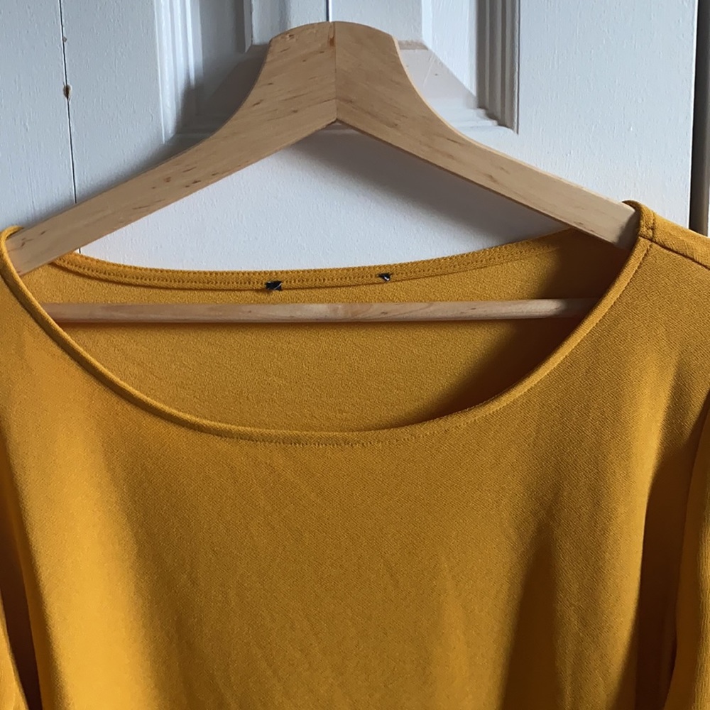 Short sleeve top - Picture 3 of 4